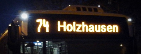 Bus 74 in der Südvorstadt. Foto: Bernd Reiher