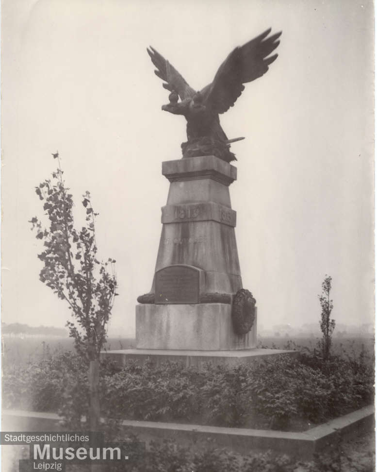 Digitale Fundsache Holzhausen: Doppeladler um 1920 oder 1940